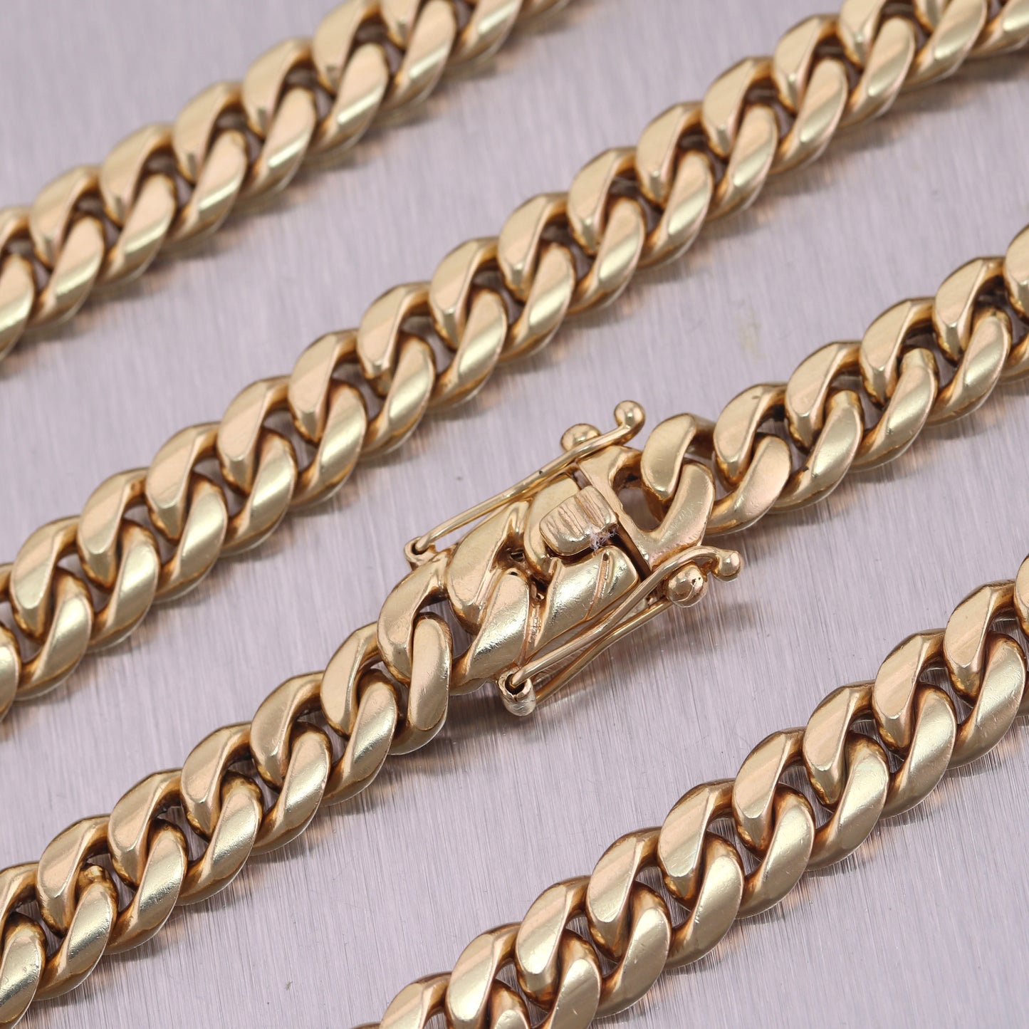 254g 14k Yellow Gold Cuban Link Chain 30" Necklace