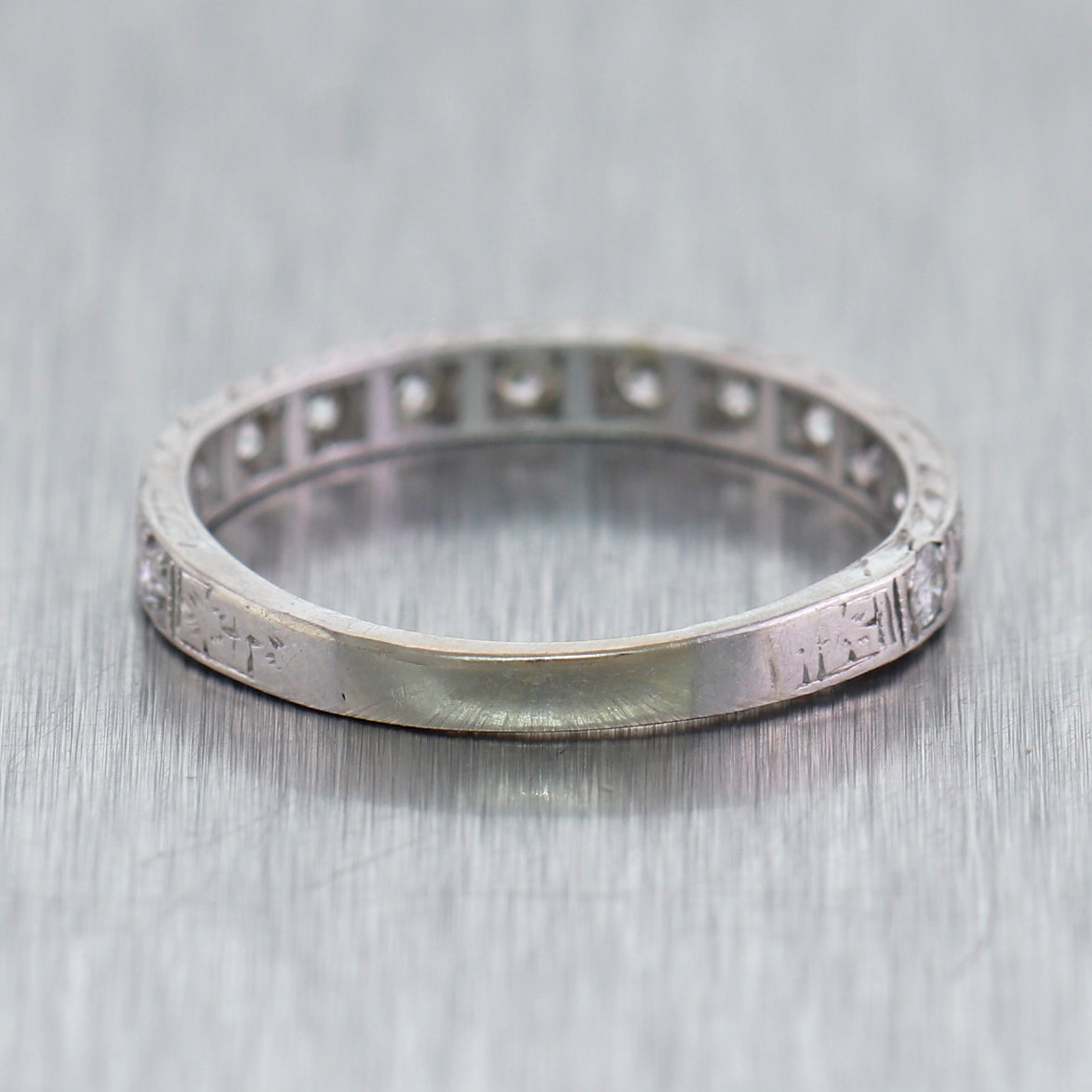 1930's Antique Art Deco 14k White Gold 0.50ctw Diamond Wedding Band Ring